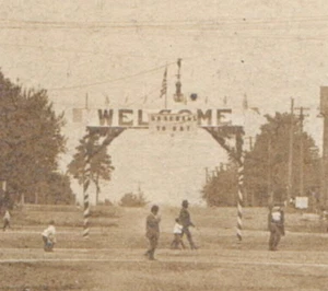 Letrero de béisbol RPPC Grayling MI Main Street foto real postal Michigan - Imagen 1 de 5