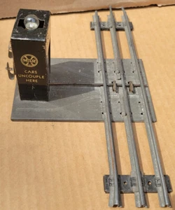 Vintage MARX Model  Railroad Train Cars Uncouple Here UNCOUPLER (L3) - Picture 1 of 6