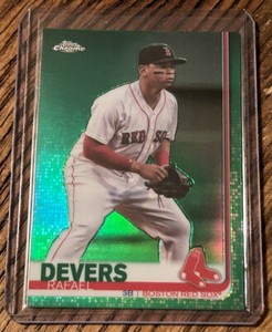2019 Topps Chrome Rafael Devers Green Refractor #d 16/99 Red Sox No. 184