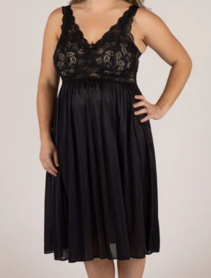 Shadowline Silhouette Short Lace Bodice Nightgown Size 3X Black Style 37737 - Image 1 of 2