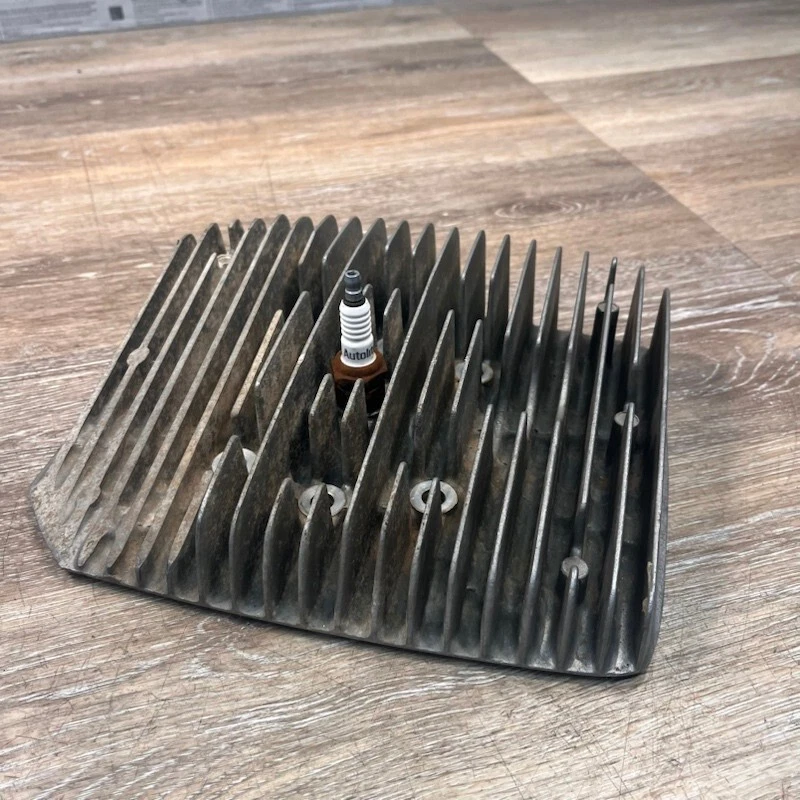 80 81 Can-Am 250 MX-6 1980/Original OEM Bonita culata Foto 1 de 4