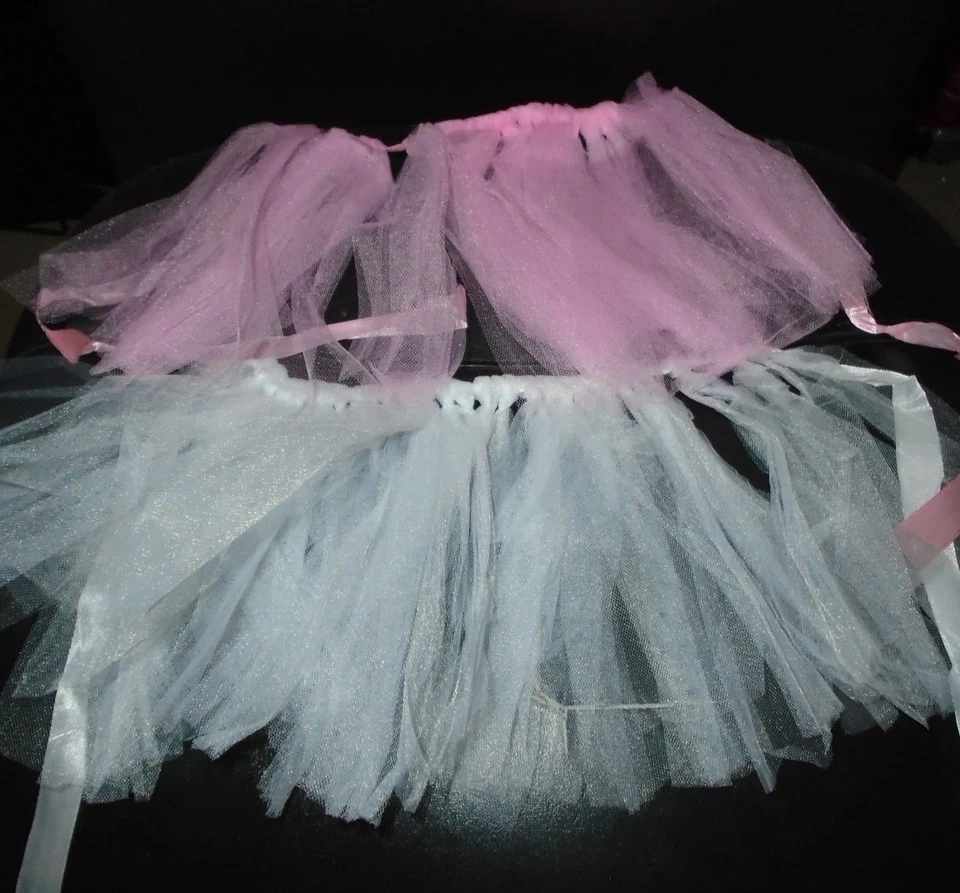 2 NIP 狗/猫 TULLE TUTU'S 粉色/白色 FEATHERY 设计 — 第 1/1 张图片