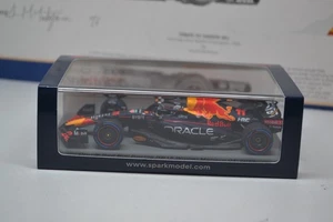 SPARK / F1 2022 MÓNACO WIN - RED BULL RB18 - SERGIO PEREZ - COCHE MODELO ESCALA 1/43 - Imagen 1 de 8