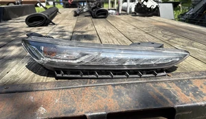2018-2021 HYUNDAI KONA PASSENGER RIGHT DAYTIME RUNNING FOG LIGHT LED OEM NICE - Picture 1 of 16