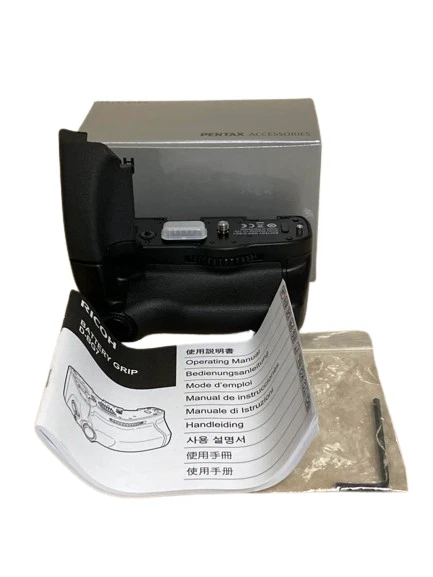PENTAX D-BG7 Battery Grip KP Digital Camera O-GP1672 Compatible D-LI109 D-LI90P - Image 1 of 4