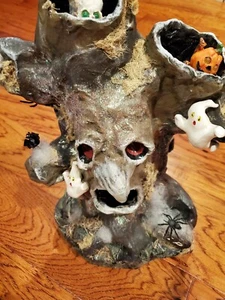 DEPARTMENT 56 HALLOWEEN HAUNTED TREE ANIMATED SPOOKY LAUGHING TREE LIGHTS UP - Picture 1 of 5