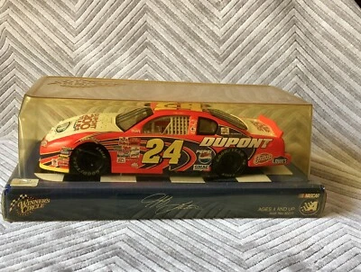 Winner's Circle Jeff Gordon #24 NASCAR Dupont 200 años Chevrolet Monte Carlo Foto 1 de 4