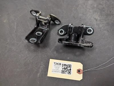 2PC Rear Left Door Upper & Lower Hinge 2021 Toyota C-HR 68760-0H010 2018 - 2022 - Image 1 of 4