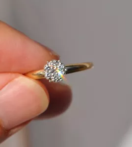Vintage 14k Solid Gold Natural Diamond Pave Cluster Ring - Sz 6 - 6.25 - Picture 1 of 12