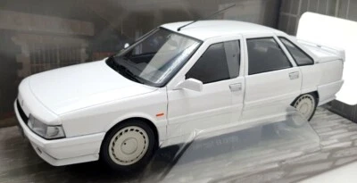 Solido 1/18 Scale Diecast S1807705 Renault 21 Turbo MK1 1988 - White - Image 1 of 4
