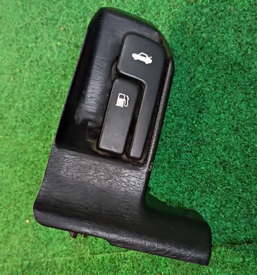 1991-1995 Toyota MR2 SW20 Fuel Gas Door Rear Trunk Release Lever Assembly Black - Image 1 of 4