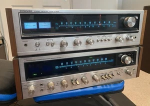 Two (2) 1970s Pioneer Vintage Stereo Receivers From Estate. SX -828 & SX-535 - Picture 1 of 6