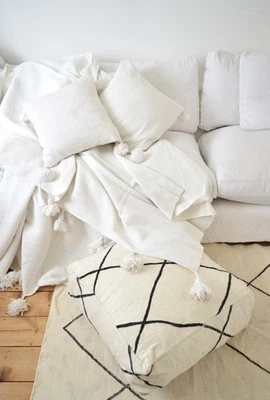 Moroccan Pom Pom Blanket 100% Cotton Hand Made Blanket 78”x 39” /  2 x 1 M - Image 1 of 4