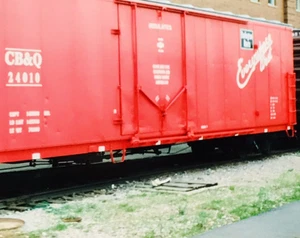 Chicago Burlington & Quincy Railroad CBQ CB&Q #24010 Boxcar Color Snapshot Photo - Picture 1 of 3
