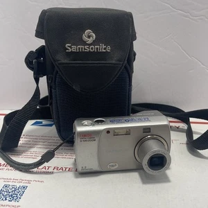 Olympus Camedia D-540 ZOOM 3.2MP Compact Digital Camera Silver No SD - Works! - Picture 1 of 13