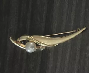 Beautiful Vintage 14k Yellow Gold, Pearl and Diamond Women's Brooch Pin. - Picture 1 of 8