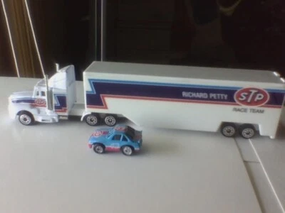 Richard Petty 1/87 #43 STP Pontiac with #43 STP Transporter - Image 1 of 4