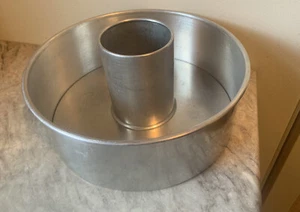Vintage Mirro Aluminum Round 3 Piece Bundt/Cake Pan - Bild 1 von 6