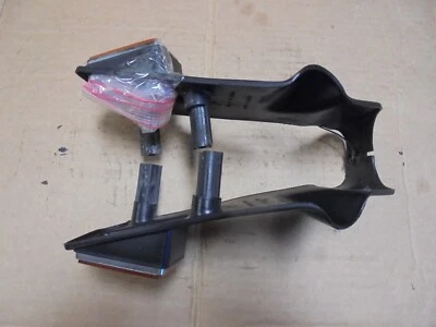 Acabamento/parafusos de quadro fabricante de equipamento original 1985 Kawasaki ZN700 LTD700   - Imagem 1 de 4