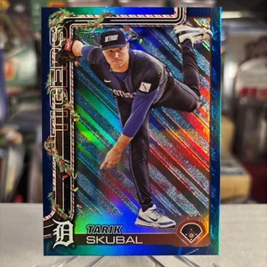 Tarik Skubal 2025 Topps Holiday Blue Metallic Glitter Detroit Foil SSP ⭐️ MINT - Picture 1 of 2
