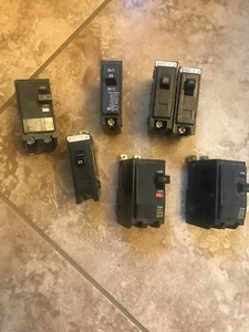 Lot Of 7 Square D Circuit Breakers (4)20a (2)15a (1)25a - Picture 1 of 5