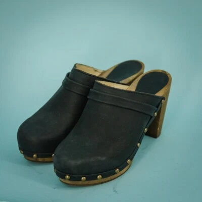 Zuecos Sanita 37 Talla 6.5-7 EE. UU. Cuero Negro Madera Espalda Abierta Tacón Apilado Foto 1 de 4