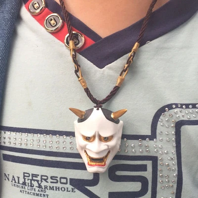 Resina Blanca 般若 Malvado Oni Noh Hannya Máscara BUDISTA HANNY Hecho a Mano Collar Colgante Foto 1 de 3
