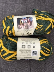 Premier Yarn 33yds each Super Bulky Color Fielded 3.5 oz DUCKS/PACKERS Lot of 2 - Picture 1 of 2