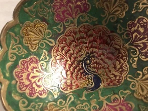 Taza de plato pequeño de colección esmalte cloisonne sobre latón pavo real y floral - Imagen 1 de 12