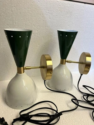 Par de apliques de pared italianos Diabolo de mediados de siglo lámpara de noche de latón regalo de Navidad Foto 1 de 4
