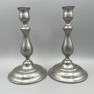 Vintage Kirk Stieff Zinn Kerzenständer Paar 7,5" niederländischer Kolonialstil USA P114-30 - Bild 1 von 9