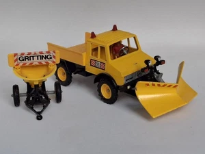 Britains 1/32 Mercedes Unimog U1500 Gritter Neige Winter # 9595 Autoway Vicon - Picture 1 of 11