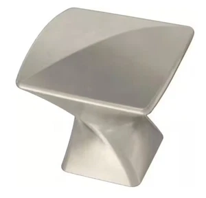 Liberty P40023C-SN  1 3/16" Modern Twist Cabinet Knob Satin Nickel - Picture 1 of 1
