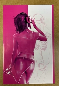 V E Schwab ExtraOrdinary #1 (2021) Virgin Variant. Titan Comics. j - Imagen 1 de 3