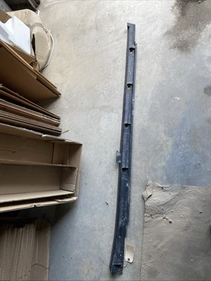 2014 2015-2017 2018 Subaru Forester pasajero derecho falda basculante 91111SG160 OEM Foto 1 de 4