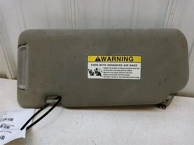 KIA SEDONA 2006-2007 TERCERA FILA REPOSACABEZAS CUERO GRIS FABRICANTE DE EQUIPOS ORIGINALES USADO CON ILUMINACIÓN OE Foto 1 de 4