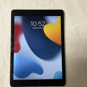 Apple iPad Air 2 9.7in - 32GB - (WIFI ) - Unlocked - Picture 1 of 6