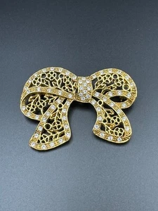 Brooch / Pin     1928 Brand ~ Vintage - Picture 1 of 3