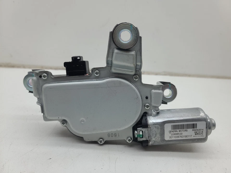 2017 - 2020 Buick Envision Rear Wiper Arm Motor OEM 22888520 - Image 1 of 4