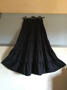 Black maxi gypsy/ goth/skirt 12-14 Elasticated waist long side slit 38" long - Picture 1 of 3
