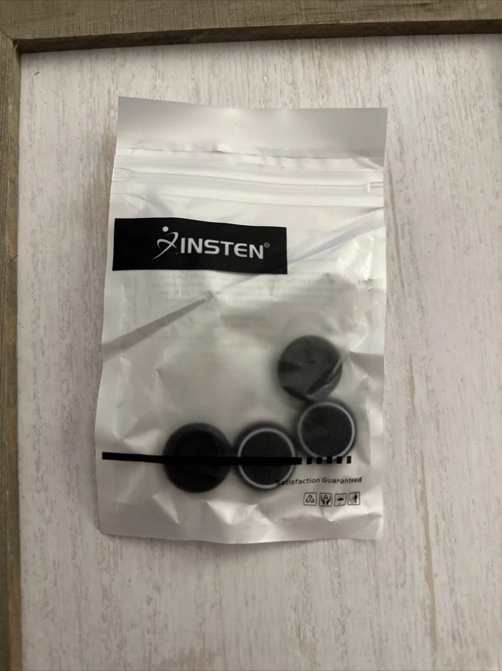 Controller Analog Thumbstick cap black/white 4pc. - Image 1 of 1