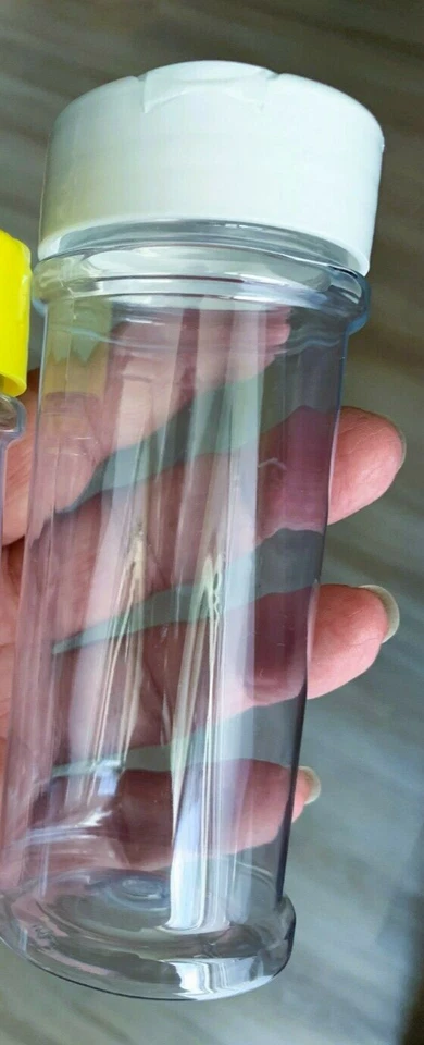 Agitadores vacíos redondos de 4 oz  Foto 1 de 1