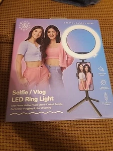 Selfie/Vlog LED Ring Light Phone Holder & Table StandDixie & Charli D'Amelio - Picture 1 of 3