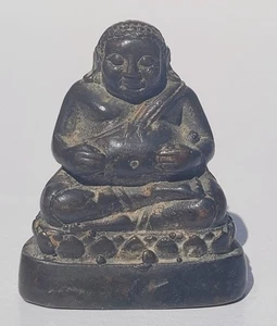 Antique Small Cast Bronze Seated Buddha Statue – Patina Finish - Bild 1 von 24