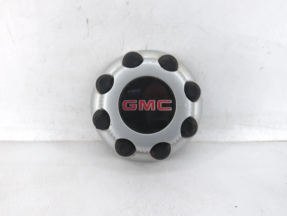 Chevrolet Silverado 2500 2010 llanta tapa central blanca GFSPA Foto 1 de 4