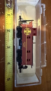 Vintage Life-Like N Scale Santa Fe AT&SF Caboose #7710, w/ Rapido Coupler, #1943 - Picture 1 of 4