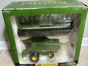 1/32 Ertl Farm Toy John Deere 9760 STS Combine  Collector Edition in Box Damaged - Picture 1 of 9