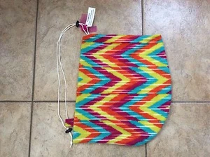  Helmtasche Zick-Zack-Muster mit weißem Kordelzug - Bild 1 von 1