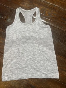 Lululemon Swiftly Tech Racerback Tank Top Heathered Gray Yoga Running Sz 10 EUC - Picture 1 of 7
