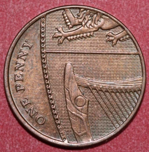 Great Britain 2014  Penny  Section of the royal arms-   Foreign Coin  20mm - Picture 1 of 2